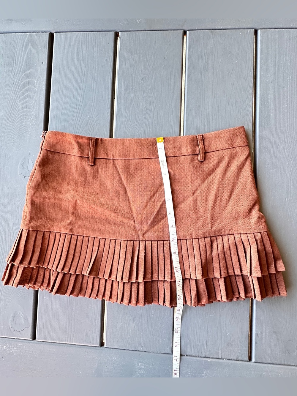 Qelvarine brown pleated y2k vibes skirt M